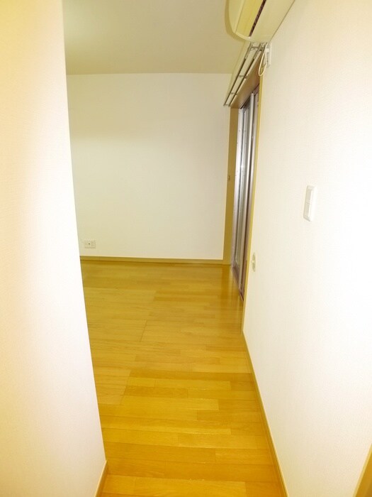 物件内観写真20　(廊下)