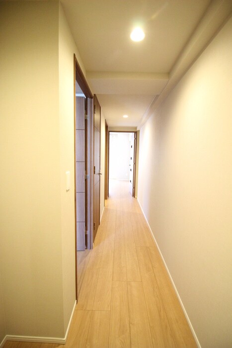 物件内観写真17　(廊下)