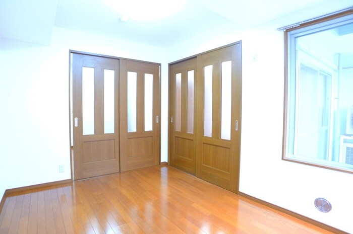 物件内観写真10　(居室)