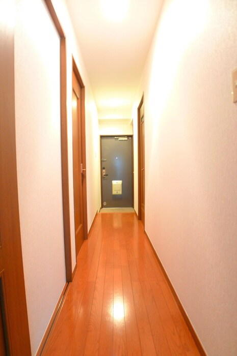 物件内観写真14　(廊下)