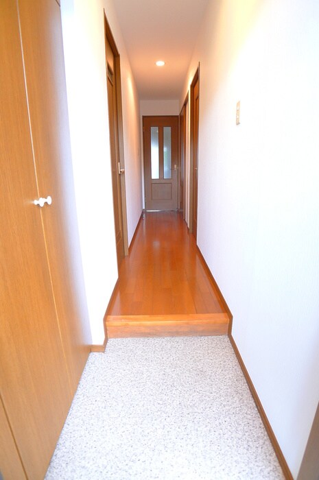 物件内観写真21　(玄関)