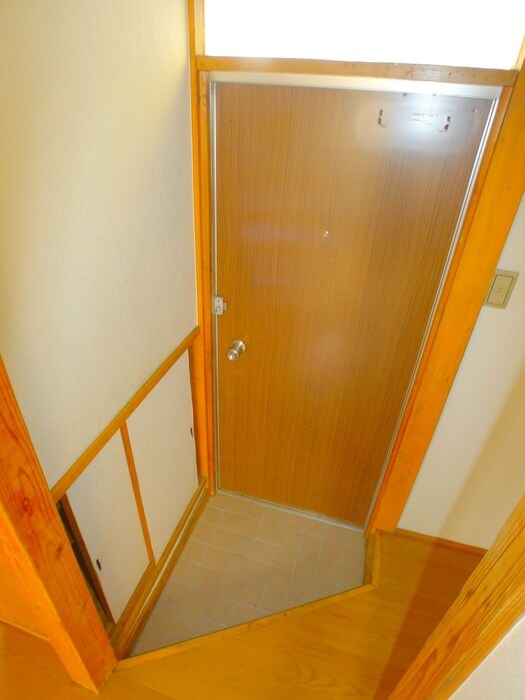 物件内観写真17　(玄関)