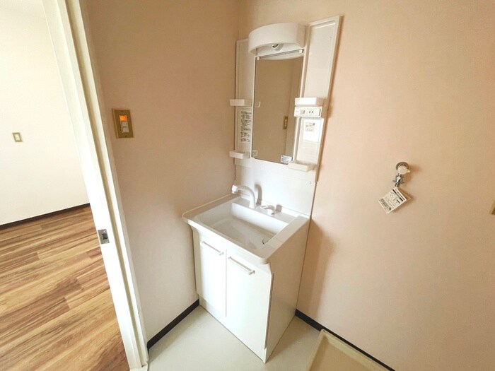 物件内観写真9　(洗面)