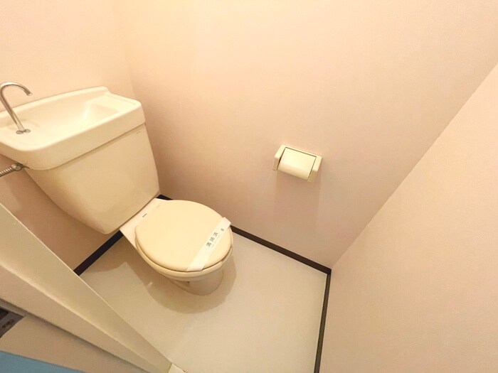 物件内観写真12　(トイレ)