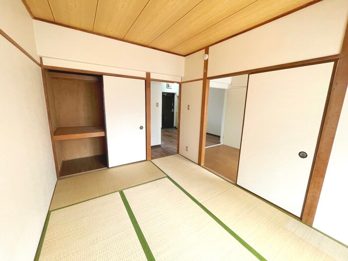 物件内観写真13　(収納)