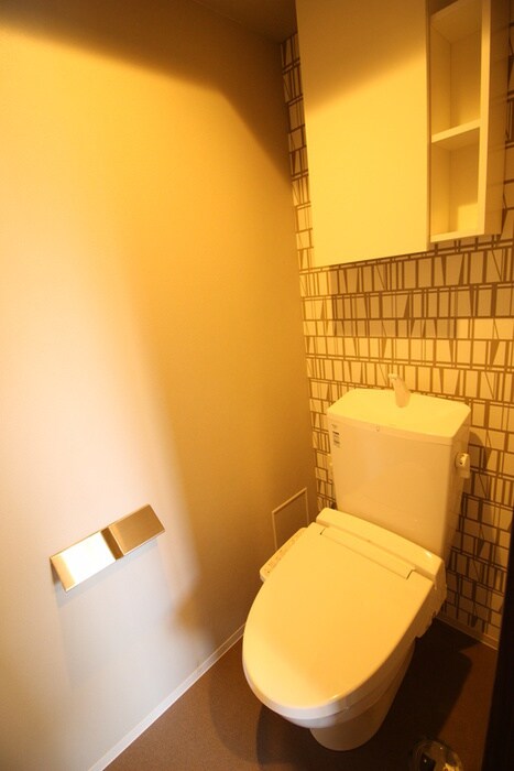 物件内観写真8　(トイレ)