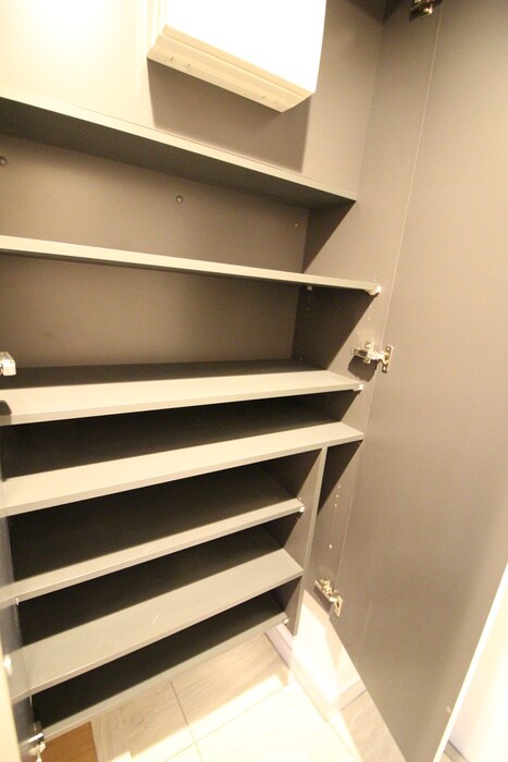 物件内観写真16　(靴箱)