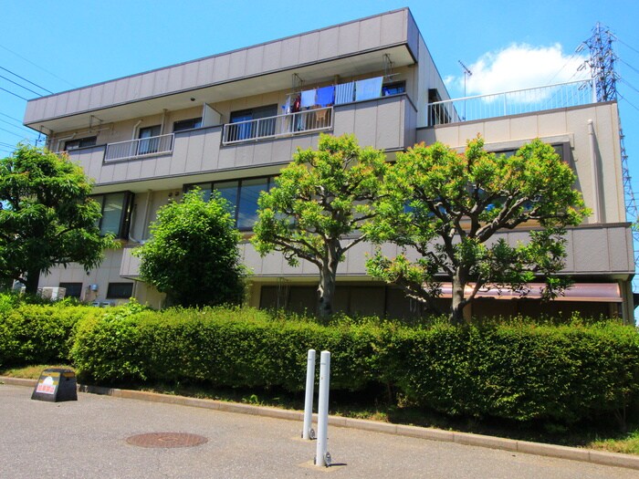 物件外観写真3　(周辺環境)