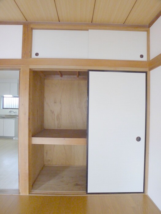 物件内観写真18　(室内からの展望)