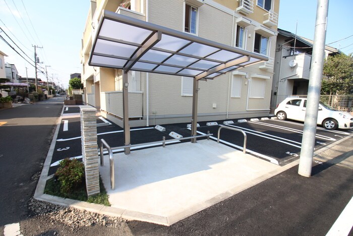 物件外観写真6　(駐輪場)