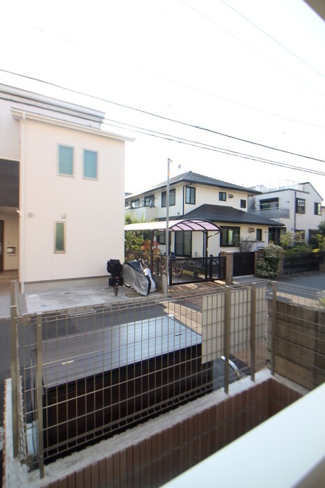 物件内観写真16　(室内からの展望)