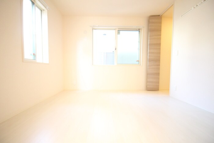 物件内観写真18　(居室)