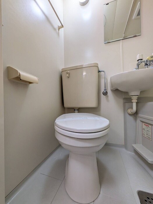 物件内観写真15　(トイレ)