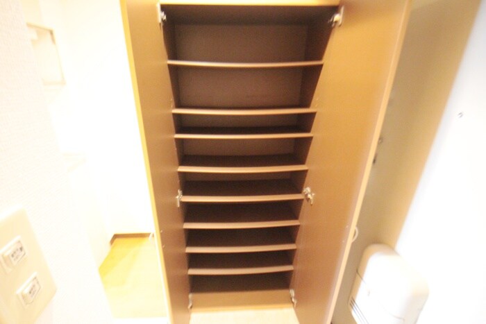 物件内観写真14　(靴箱)