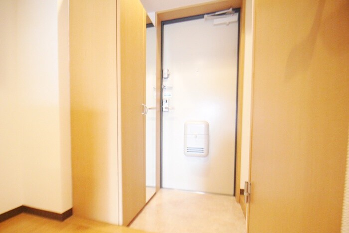 物件内観写真15　(玄関)