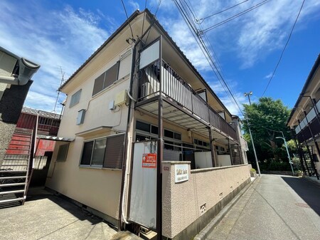 ホワイトハイム外観写真