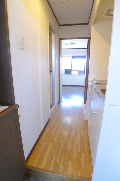 物件内観写真17　(玄関)