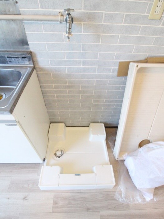 物件内観写真13　(洗濯機置場)