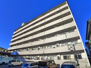 グランピニエール松戸外観写真