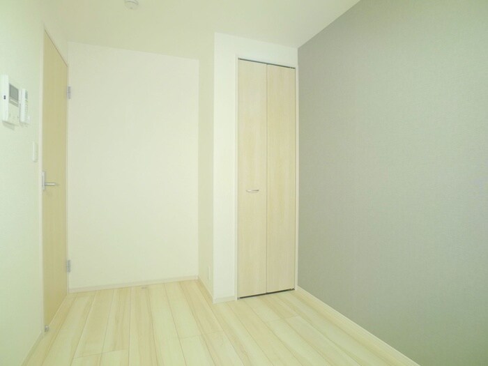 物件内観写真11　(室内からの展望)