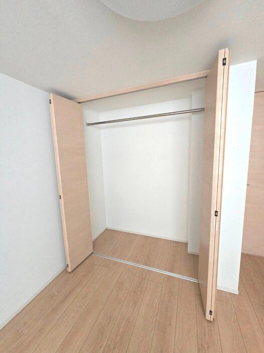 物件内観写真15　(収納)