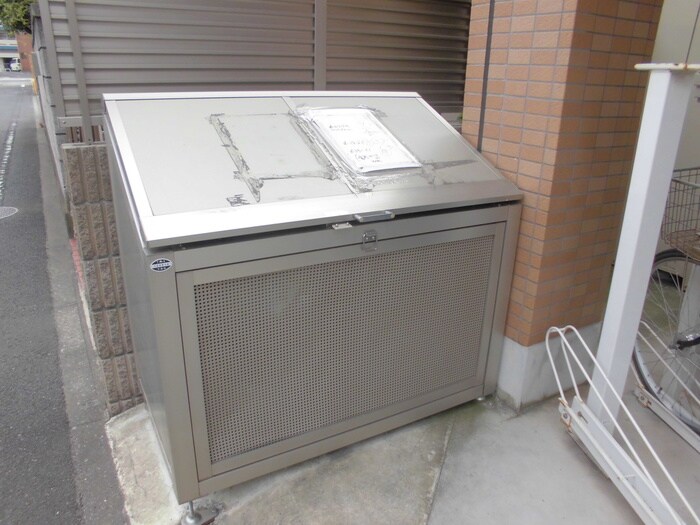 物件外観写真4　(建物設備)