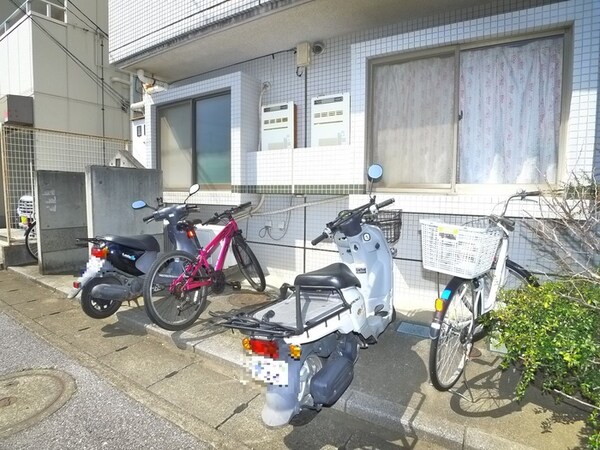 駐輪場