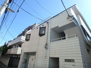 アカデミー向丘外観写真