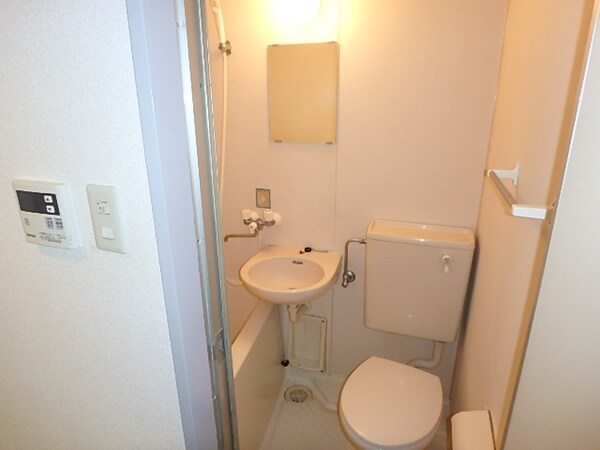 バス／シャワールーム等