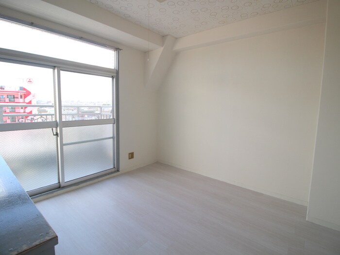 物件内観写真10　(居室)