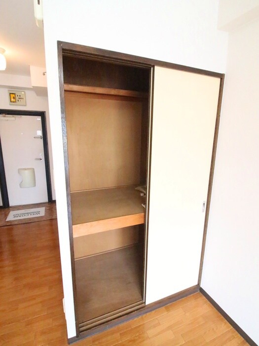 物件内観写真10　(収納)