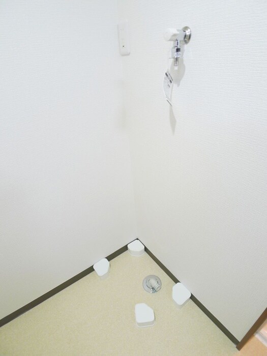 物件内観写真21　(洗濯機置場)