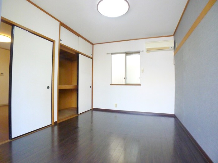 物件内観写真9　(室内からの展望)