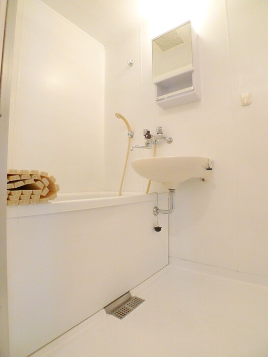 物件内観写真12　(バス／シャワールーム等)