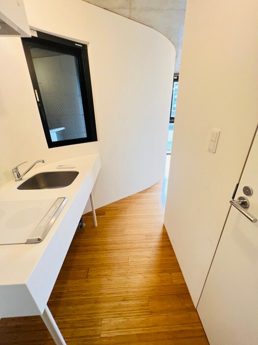 物件内観写真18　(廊下)