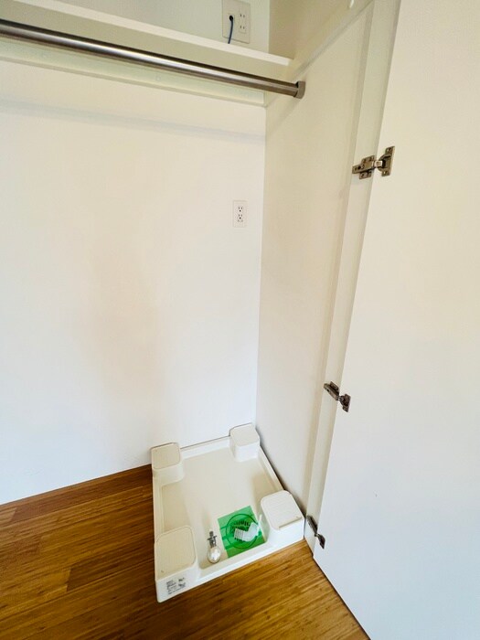 物件内観写真21　(洗濯機置場)