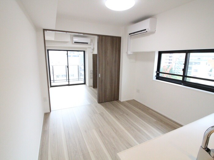 ラグゼナ日本橋の居室