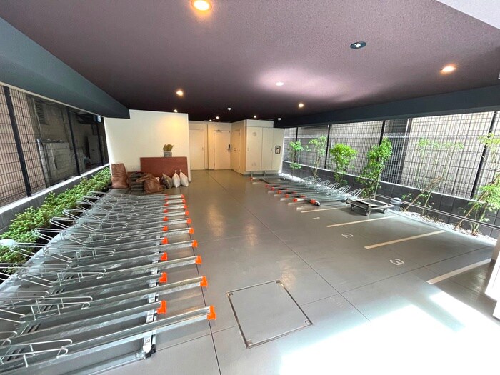ラグゼナ日本橋の駐輪場