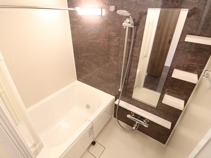 ラグゼナ日本橋のバス