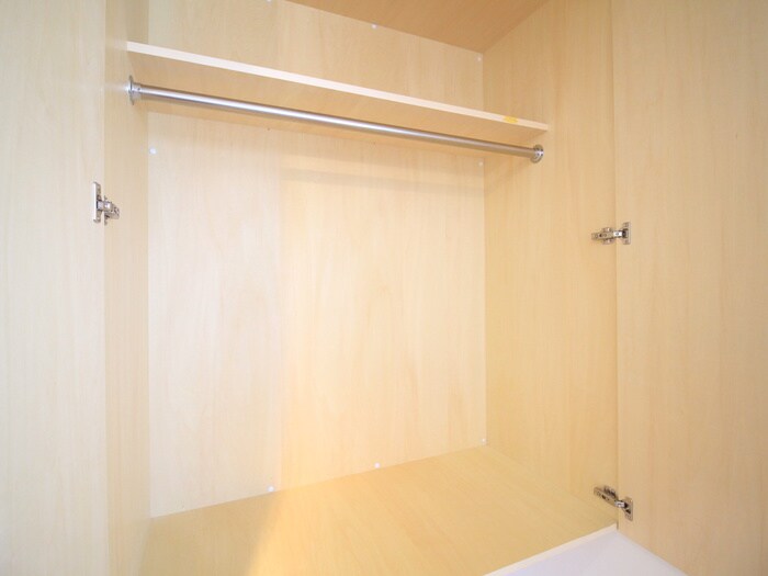 物件内観写真12　(収納)