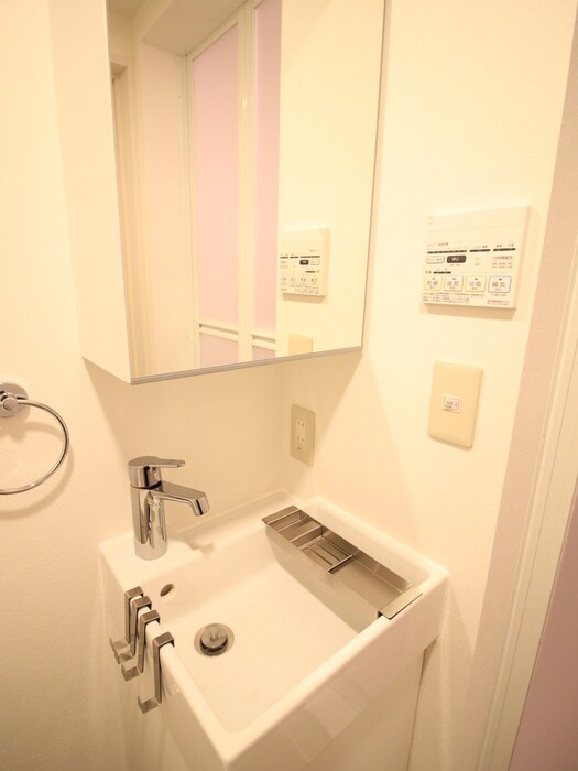 物件内観写真15　(洗面)