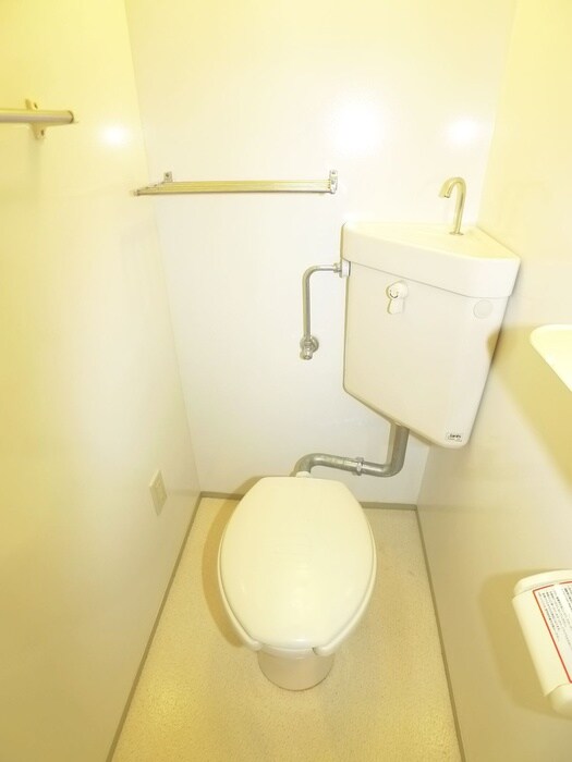 物件内観写真16　(トイレ)