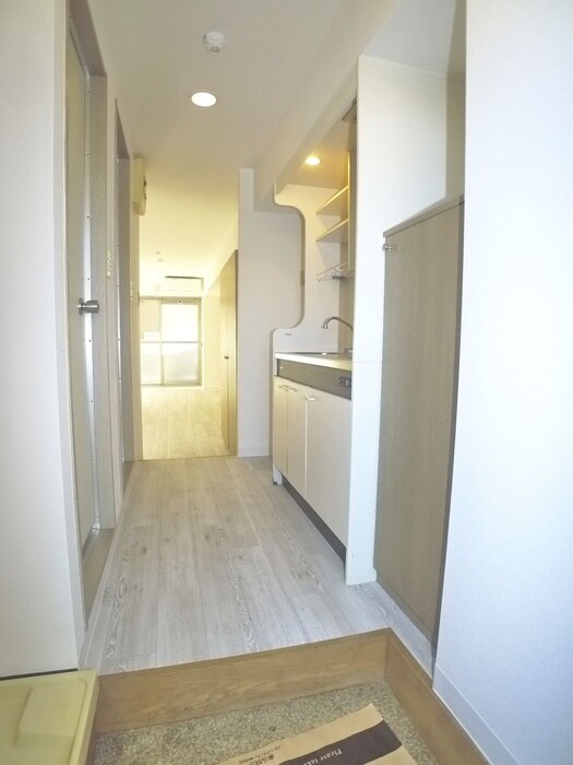 物件内観写真17　(玄関)