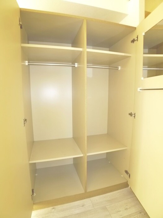 物件内観写真21　(収納)