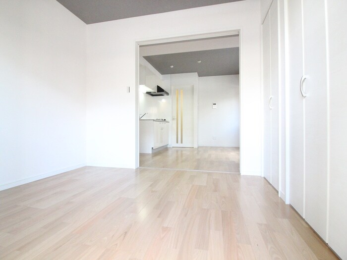 物件内観写真8　(居室)