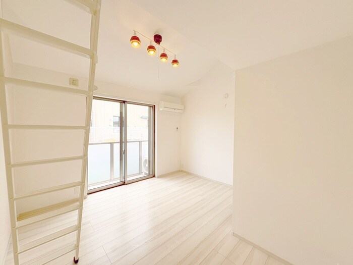 物件内観写真10　(居室)