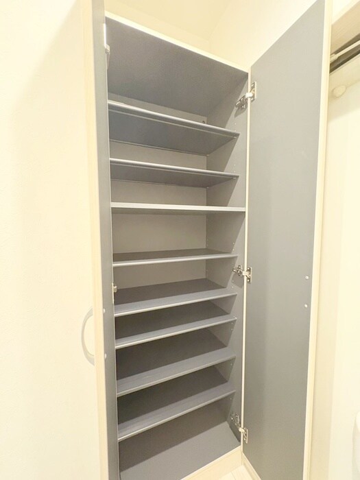 物件内観写真17　(靴箱)