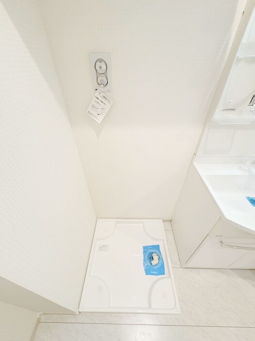 物件内観写真18　(洗濯機置場)