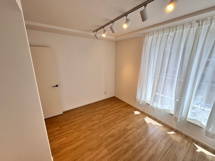 物件内観写真11　(居室)