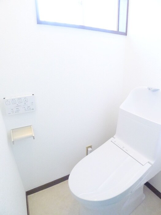 物件内観写真15　(トイレ)